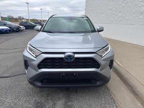 2020 Toyota RAV4 Hybrid XLE