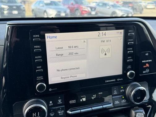 2022 Toyota Highlander LE