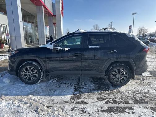 2023 Toyota RAV4 Hybrid XLE Premium