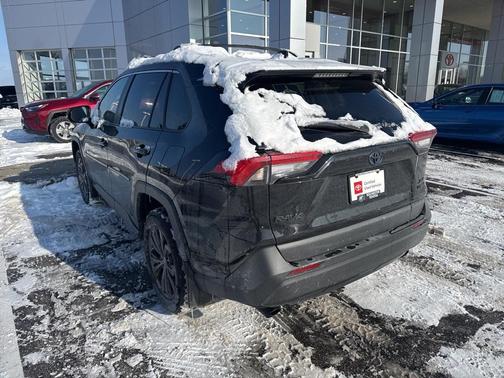 2023 Toyota RAV4 Hybrid XLE Premium