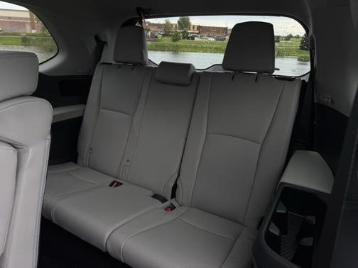 2025 Toyota Grand Highlander Limited
