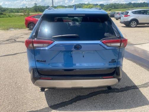 2024 Toyota RAV4 Hybrid SE