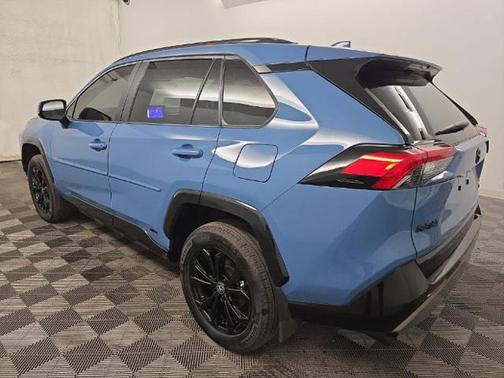 2024 Toyota RAV4 Hybrid SE