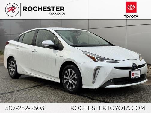 2021 Toyota Prius LE