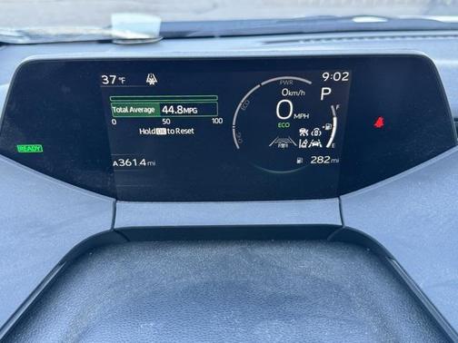 2024 Toyota Prius XLE