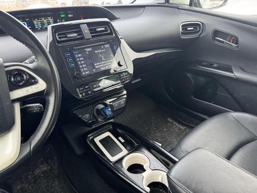 2016 Toyota Prius Three Touring