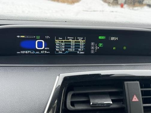 2016 Toyota Prius Three Touring