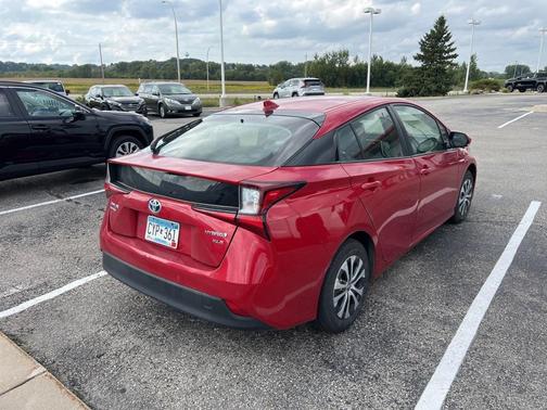 2019 Toyota Prius XLE