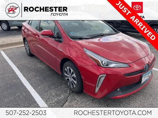 2019 Toyota Prius XLE