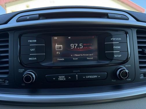 2016 Kia Sorento LX