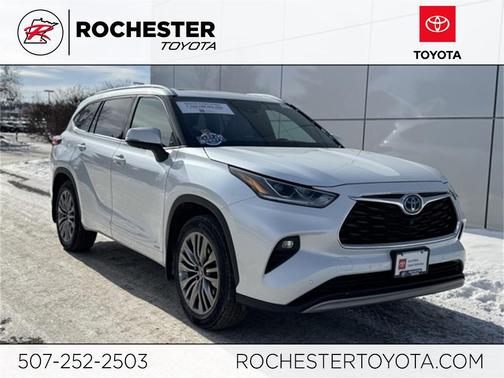 2022 Toyota Highlander Platinum