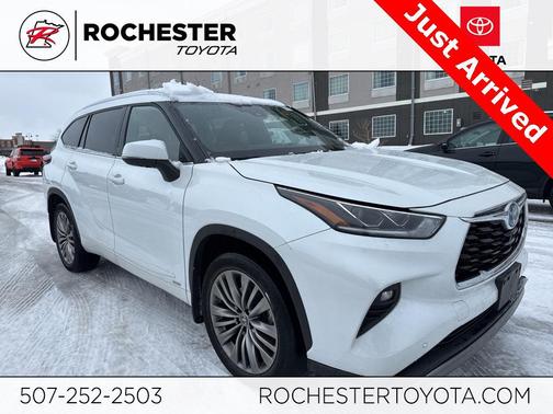 2022 Toyota Highlander Platinum