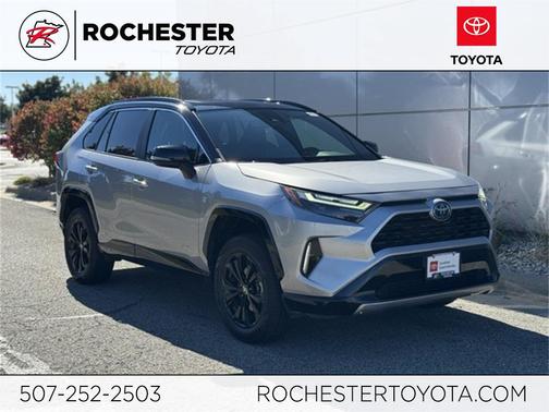 2022 Toyota RAV4 Hybrid SE