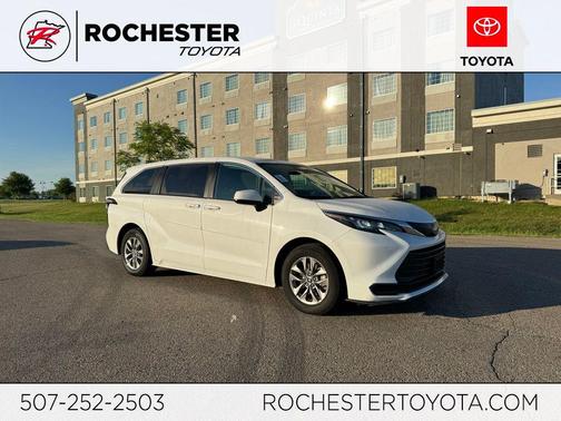 Ice Cap 2025 Toyota Sienna LE