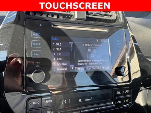 2019 Toyota Prius XLE