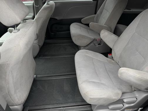 2019 Toyota Sienna SE