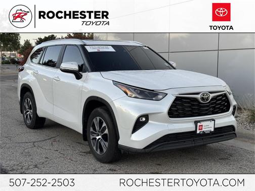 2024 Toyota Highlander XLE