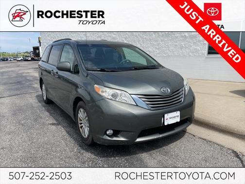2014 Toyota Sienna XLE