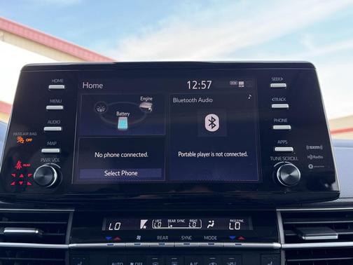 2022 Toyota Sienna XLE 8 Passenger