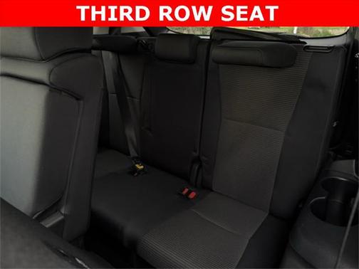 2024 Toyota Highlander LE I4
