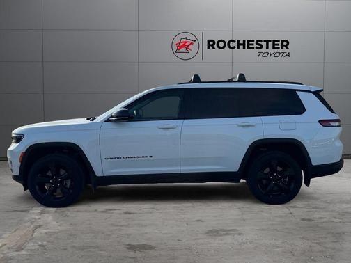 Bright White Clearcoat 2023 Jeep Grand Cherokee L Limited