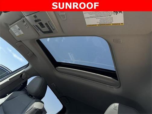 2022 Toyota Sienna XLE 7 Passenger