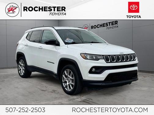 Bright White Clearcoat 2022 Jeep Compass Latitude Lux