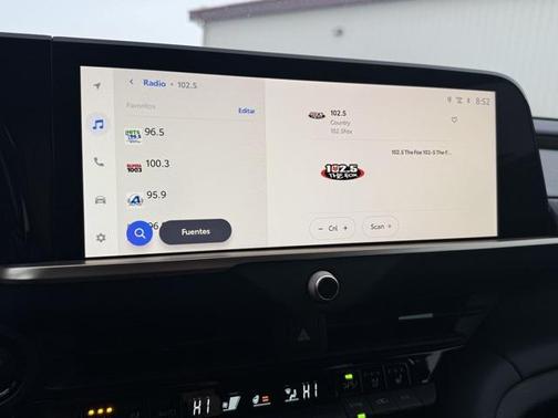 2025 Toyota Crown Signia XLE