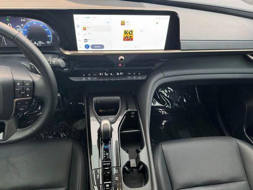 2025 Toyota Crown Signia XLE