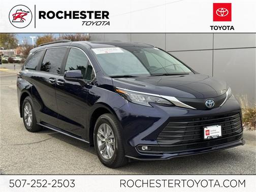 2025 Toyota Sienna XLE