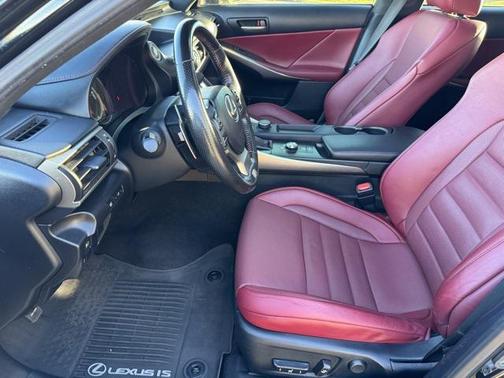 2018 Lexus IS 300 Base