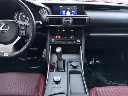 2018 Lexus IS 300 Base