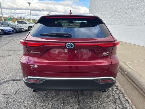 2022 Toyota Venza XLE