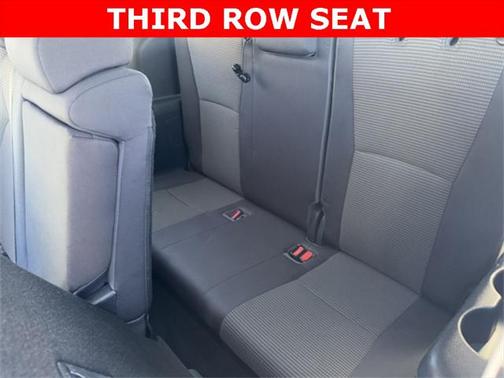 2022 Toyota Highlander LE I4
