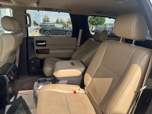 2014 Toyota Sequoia Platinum