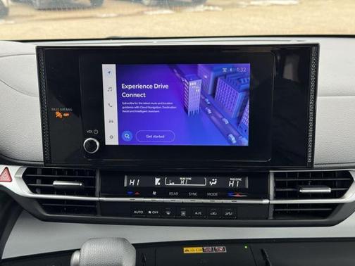 2025 Toyota Sienna LE