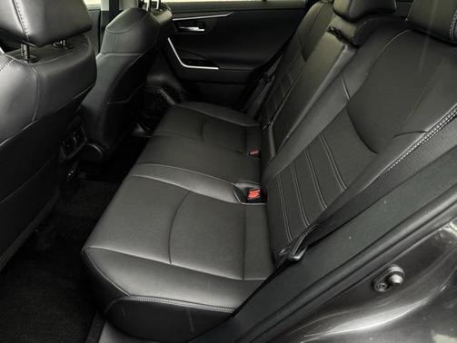 2022 Toyota RAV4 Limited