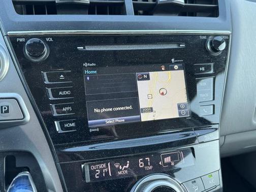 2017 Toyota Prius v Four