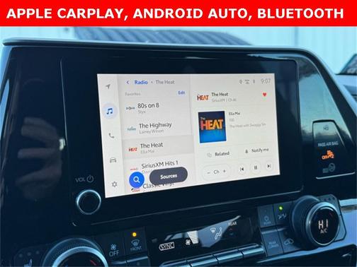 2024 Toyota Highlander Hybrid XLE