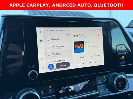 2024 Toyota Highlander Hybrid XLE