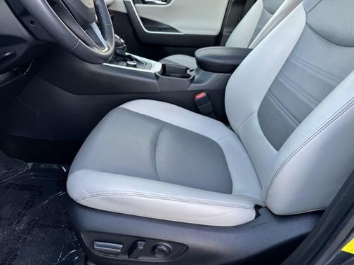 2020 Toyota RAV4 Limited