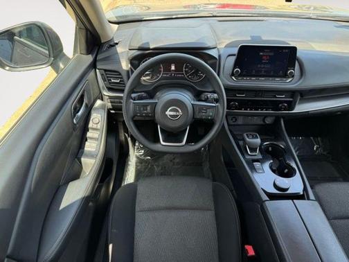 Gun Metallic 2024 Nissan Rogue SV