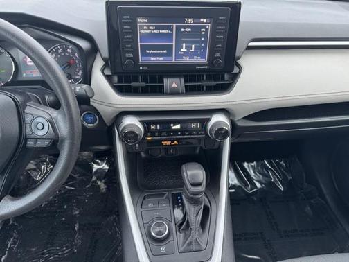 2020 Toyota RAV4 Hybrid XLE