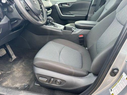 Silver Sky Metallic 2025 Toyota RAV4 XLE