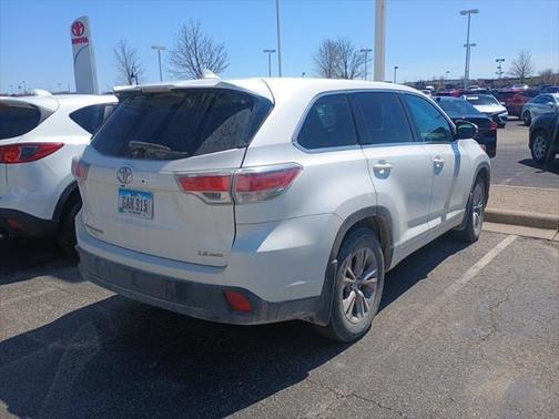 2014 Toyota Highlander LE