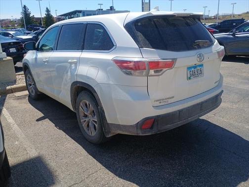 2014 Toyota Highlander LE