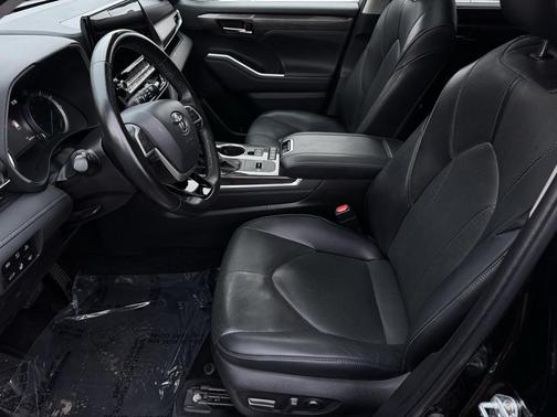 2022 Toyota Highlander Limited