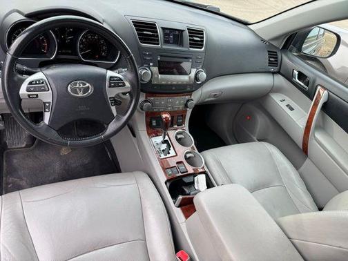 Cypress Pearl 2012 Toyota Highlander Limited