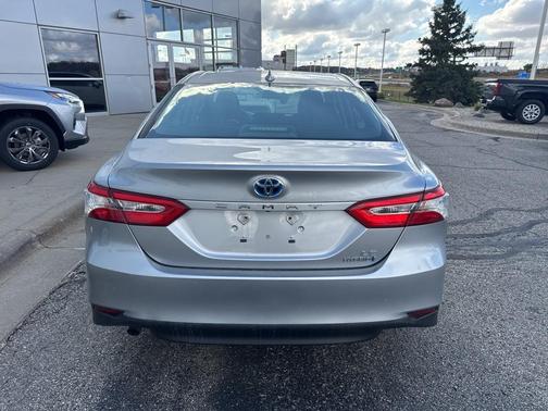 2019 Toyota Camry Hybrid LE