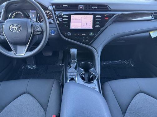 2019 Toyota Camry Hybrid LE